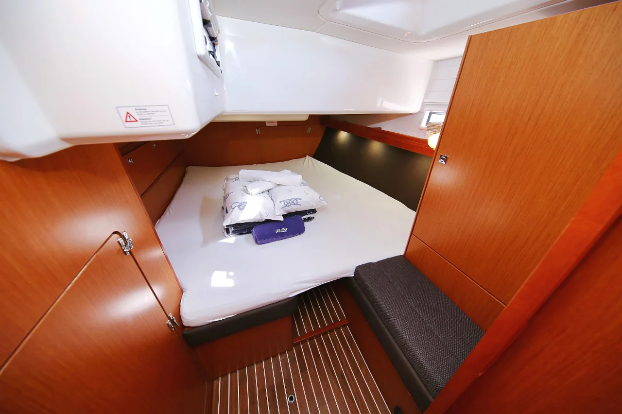 Bavaria Cruiser 36 (Wilma)  - 19