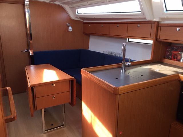 Photo #7 - Bavaria Cruiser 37 - 3 cab. (Marko) in Pula - 43831