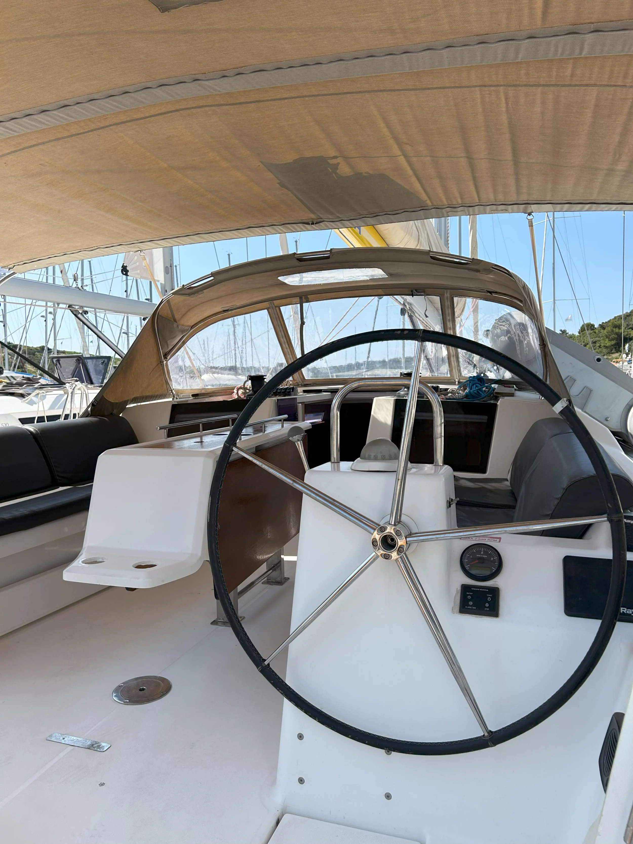 Dufour 460 GL (Good Luck)  - 4