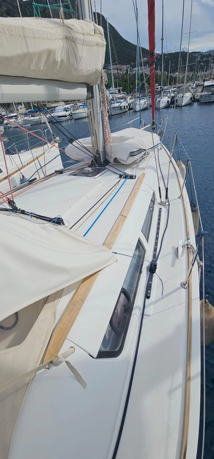 Sun Odyssey 36i (Rock N Roll)  - 10