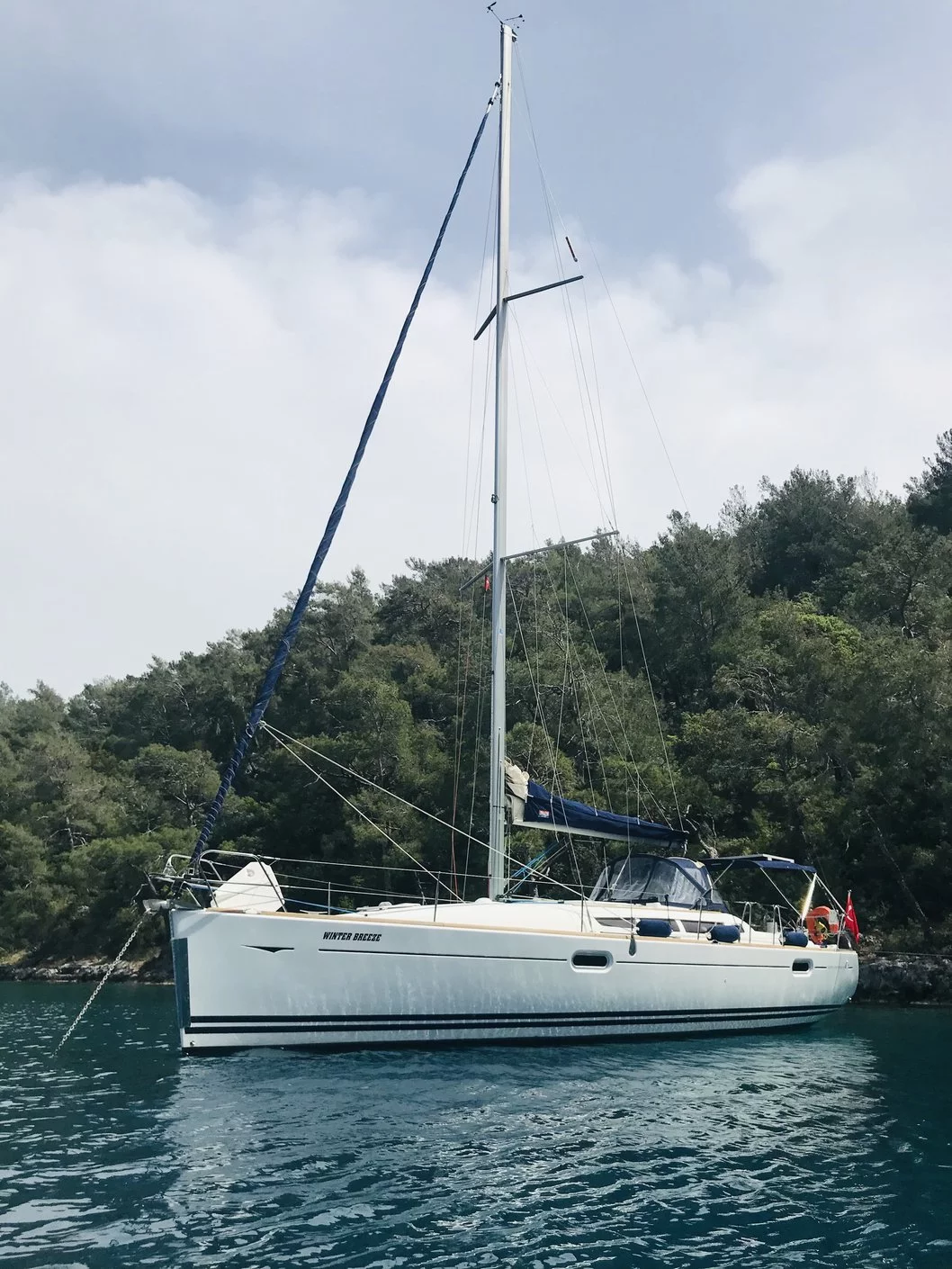Sun Odyssey 42i (Winter Breeze)  - 6