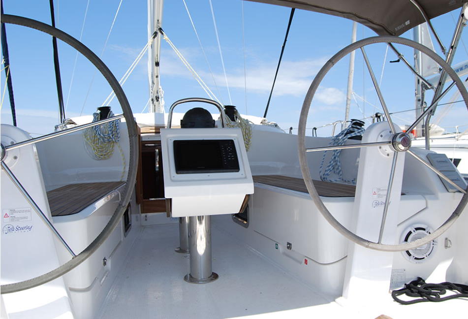 Photo #2 - Bavaria 37 (Anemos) en Corfou - 61201