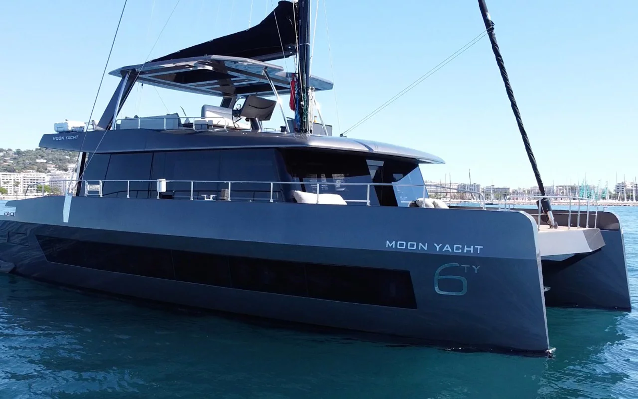 Moon 60 sail (Full Moon)  - 30