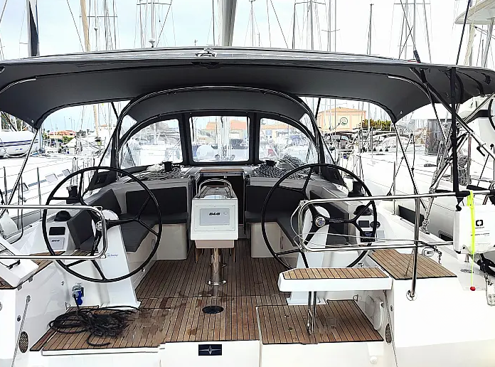 Photo #1 - Bavaria C42 (Aqua) in Lefkada - 61190