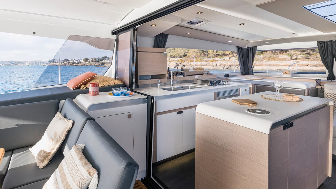 Photo #10 - Fountaine Pajot Aura 51 (Mer Sea) in St. Thomas - 61207