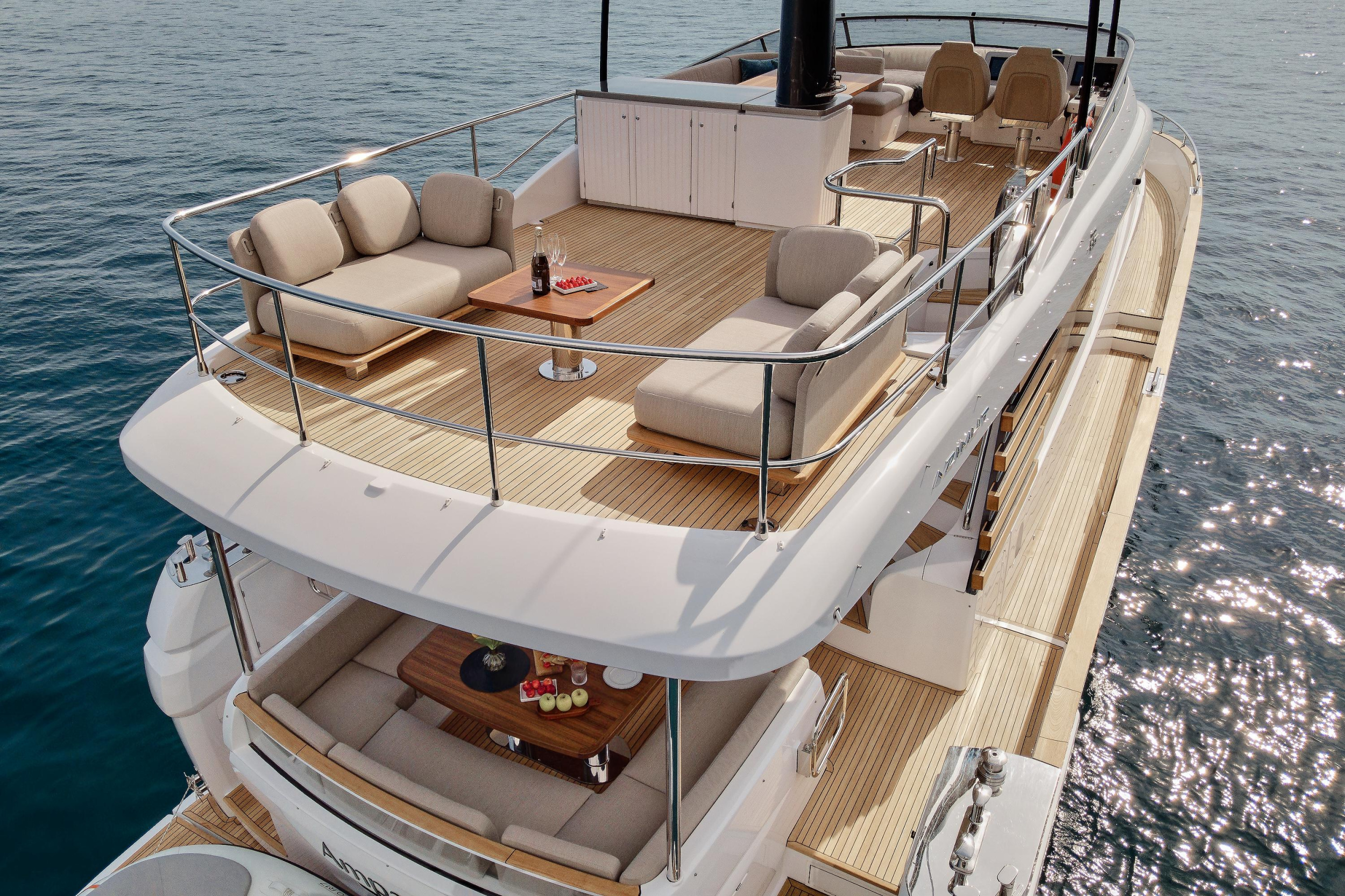 Photo #4 - Azimut Magellano 66 (Ava 2) in Trogir - 61215