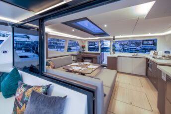 Photo #7 - Leopard 45 (Tibouren) in Tolone - 61409
