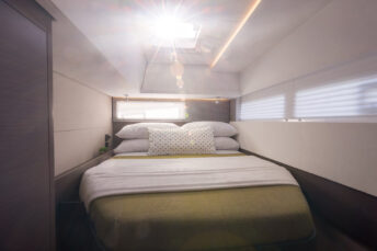 Photo #9 - Leopard 45 (Tibouren) in Tolone - 61409
