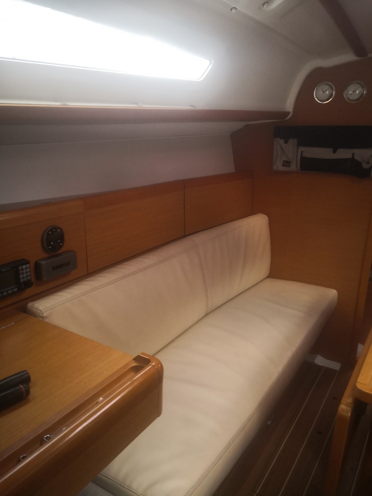Photo #8 - Sun Odyssey 30i (Bibidou) in Toulon - 61412
