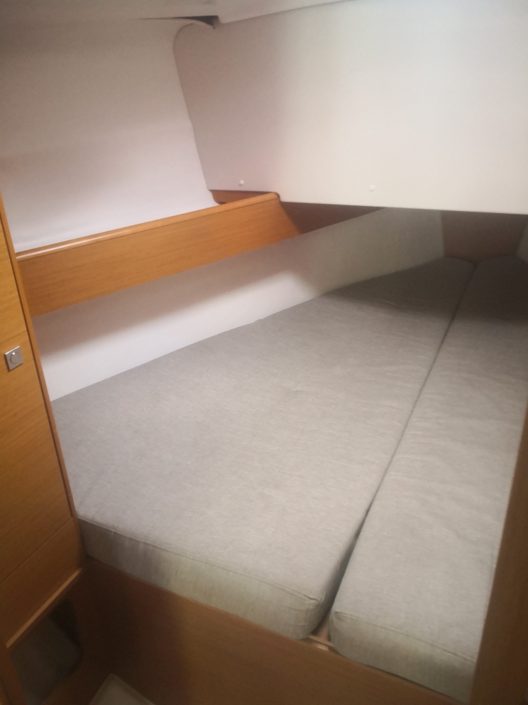 Photo #9 - Sun Odyssey 30i (Bibidou) in Toulon - 61412