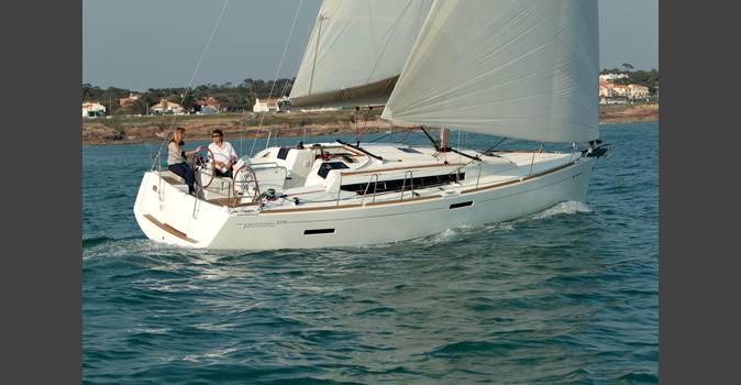 Photo #1 - Sun Odyssey 379 (Topaze) in Toulon - 61414
