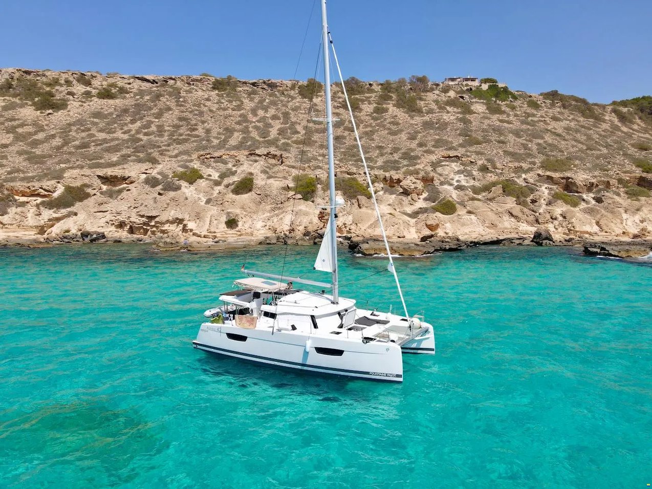Photo #1 - Fountaine Pajot Astrea 42 Maestro (Kahuna) en Toulon - 61258