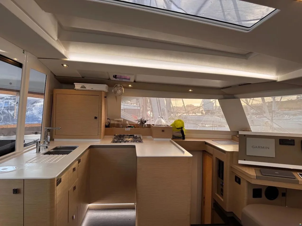 Fountaine Pajot Astrea 42 Maestro (Kahuna)  - 9