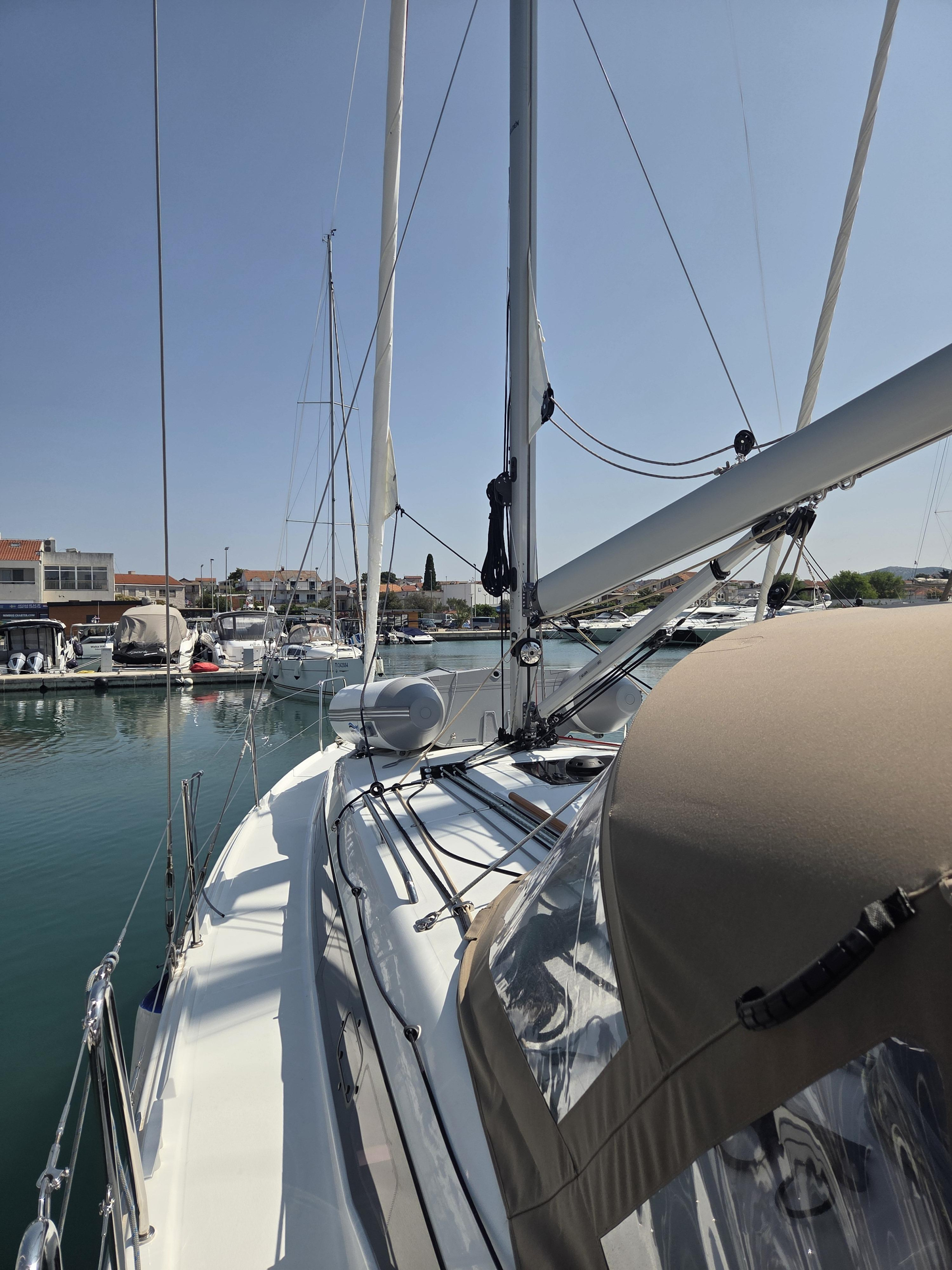 Photo #7 - Sun Odyssey 380 (Ancsika) in Pirovac - 61272