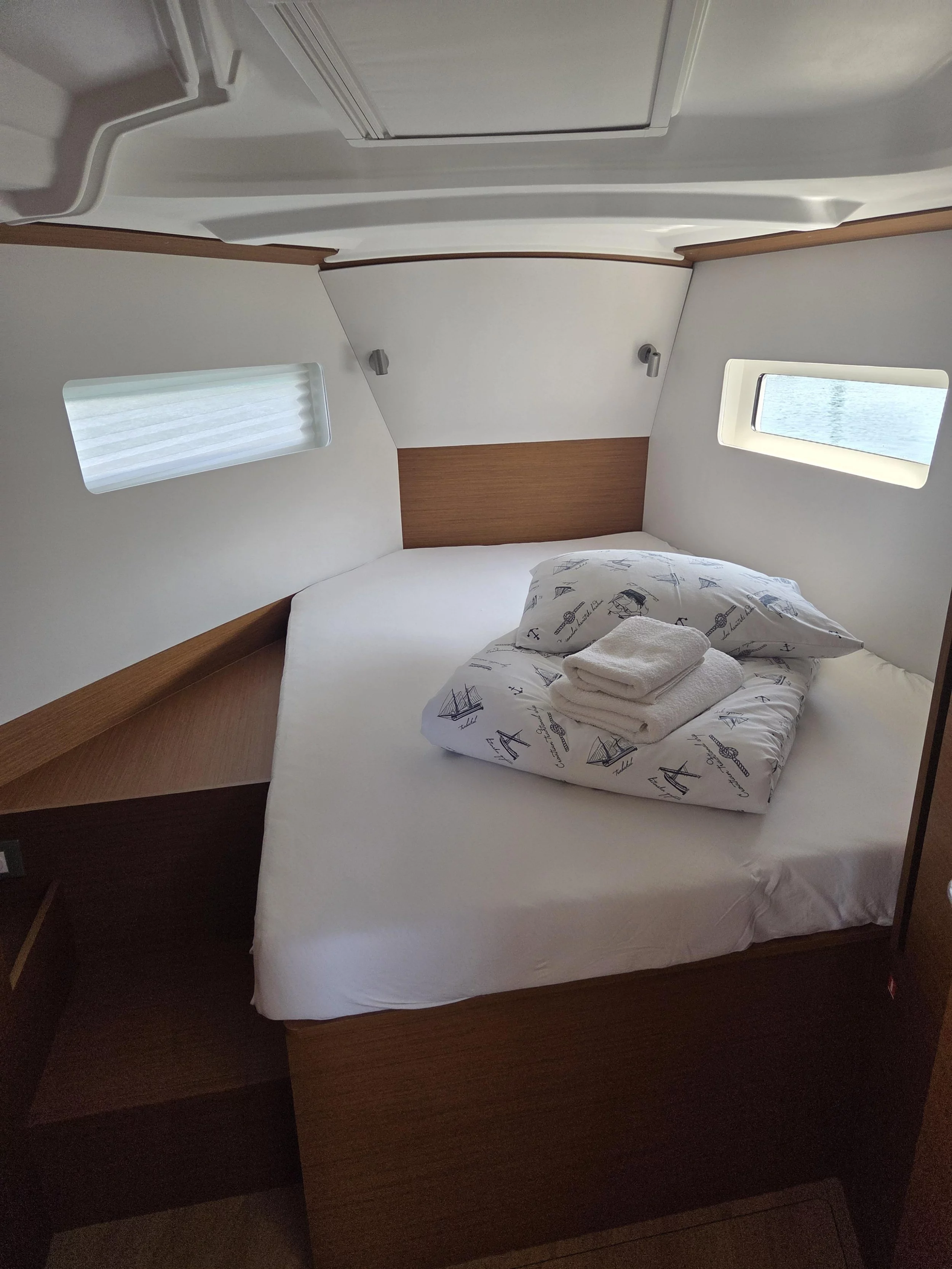 Sun Odyssey 380 (Ancsika)  - 12