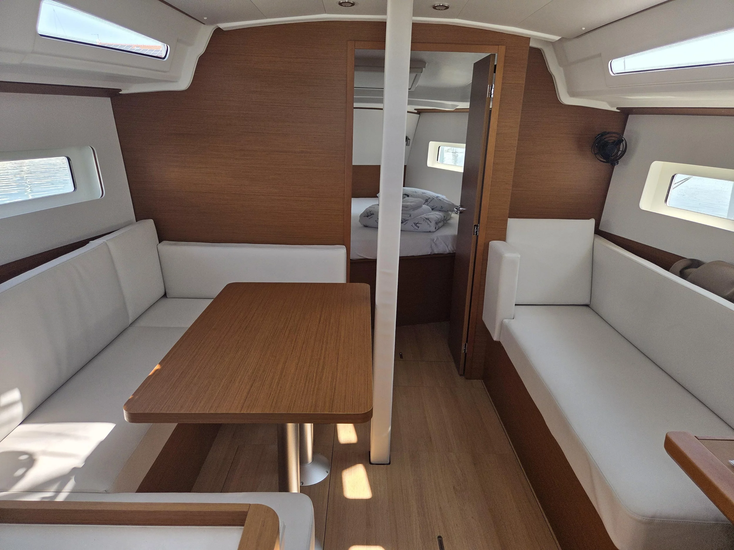 Sun Odyssey 380 (Ancsika)  - 13
