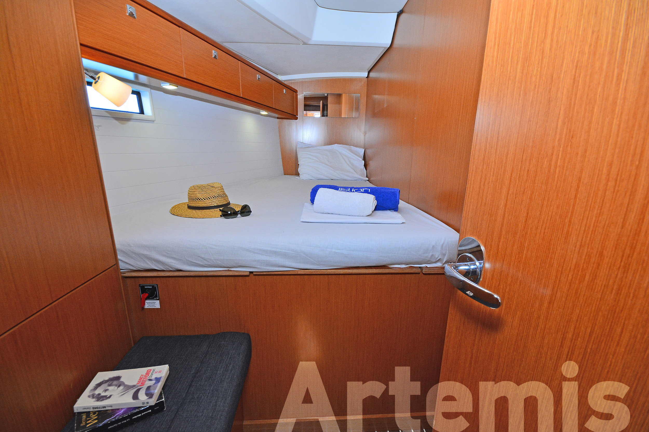 Photo #14 - Bavaria Cruiser 46 - 4 cab. (Artemis) in Athen - 43872