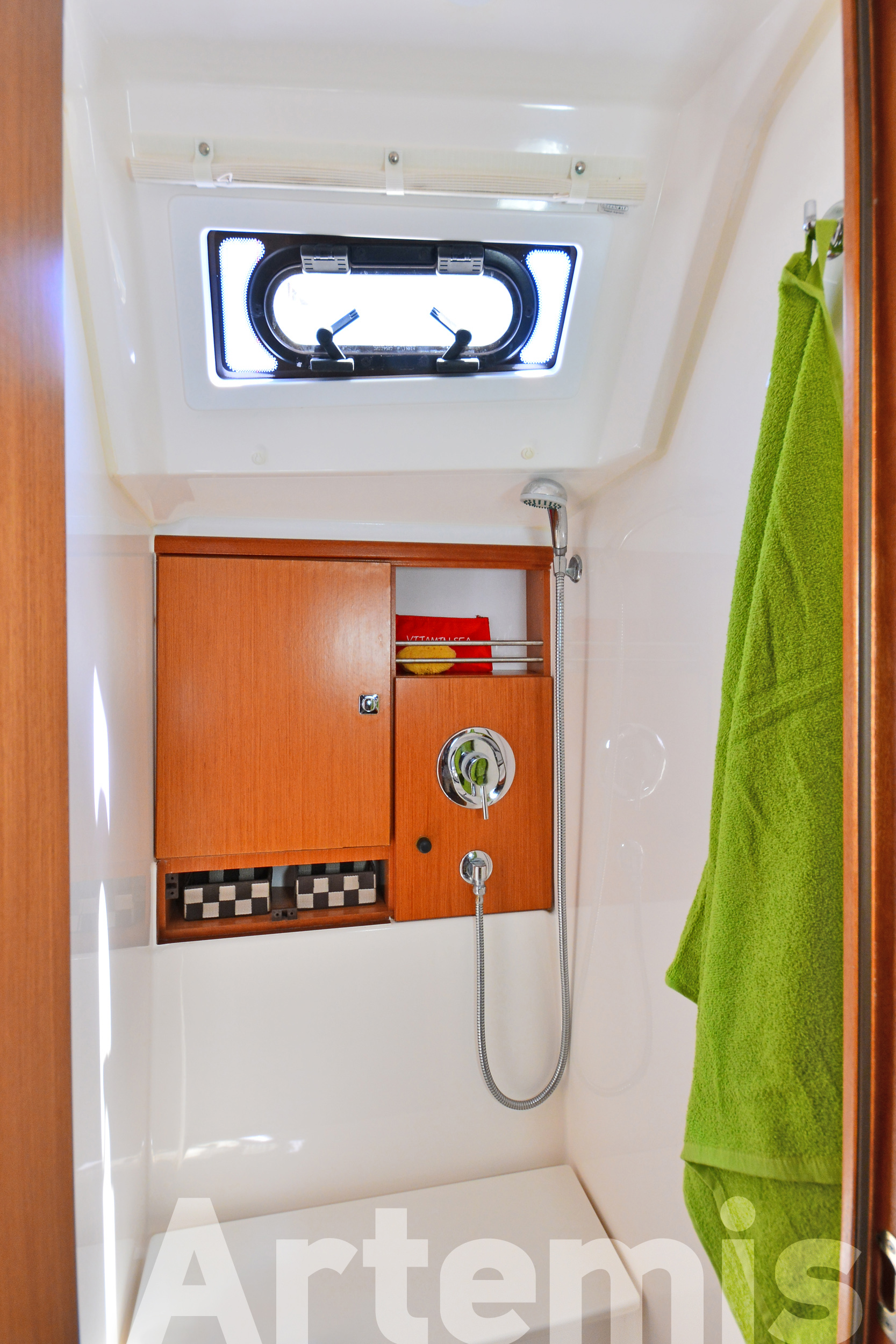 Photo #15 - Bavaria Cruiser 46 - 4 cab. (Artemis) in Athen - 43872