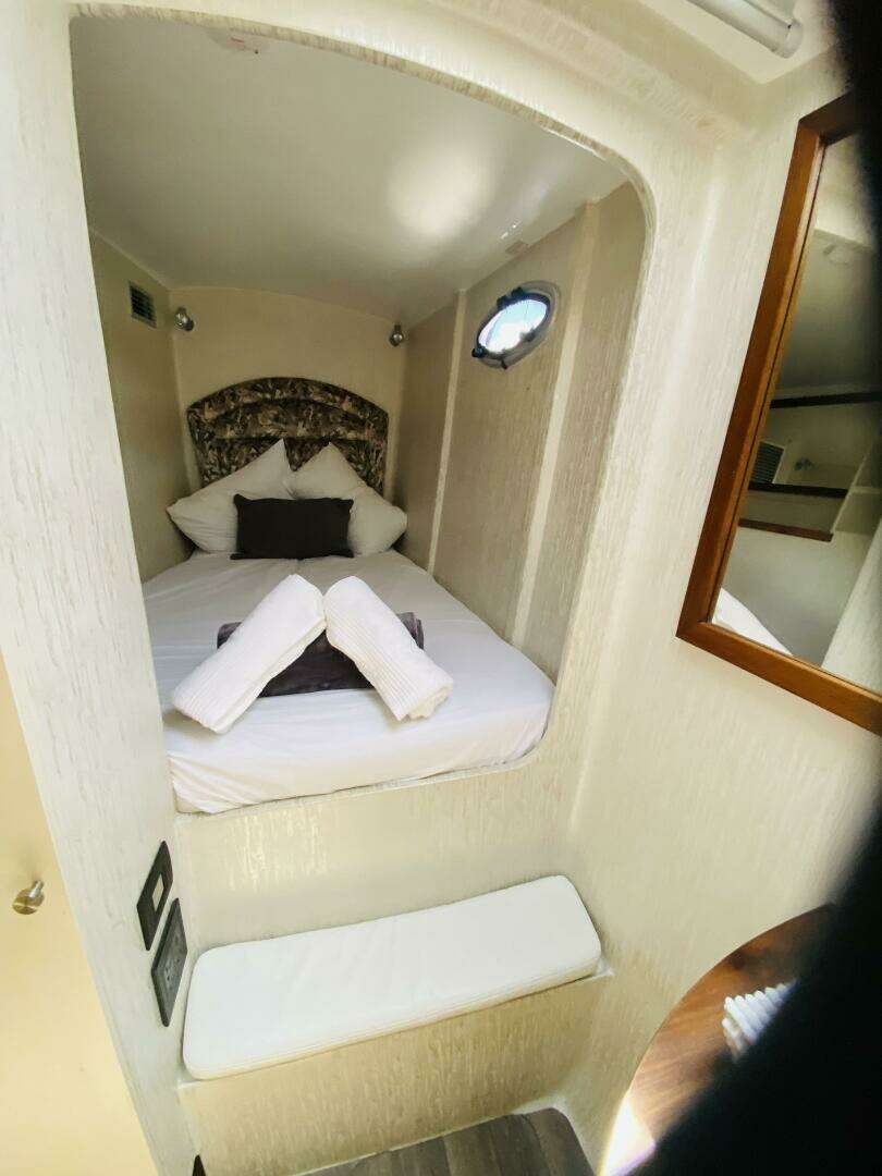Photo #3 - Sea-Tribe DH550 (Valerie) in Mahe - 61292