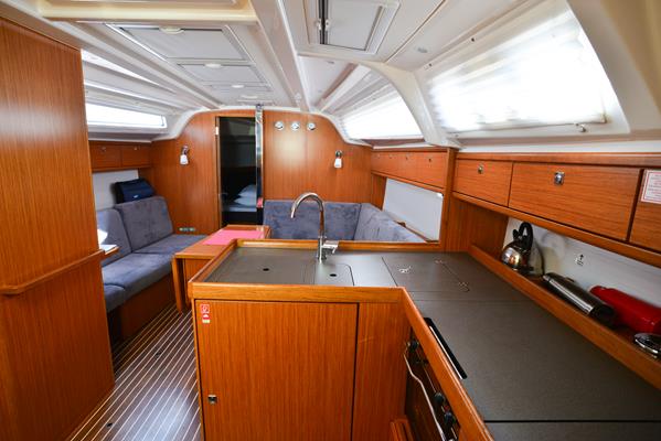 Photo #8 - Bavaria Cruiser 37 - 3 cab. (Kedi) en Fethiye - 43885