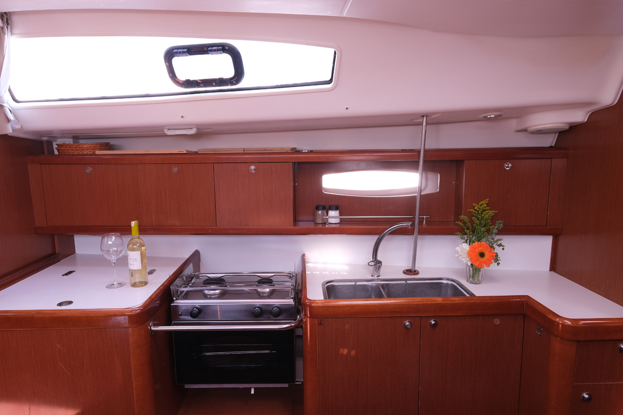 Photo #7 - Oceanis 43 Family - 4 cab. (Sophia-Maria) in Gocek - 43915
