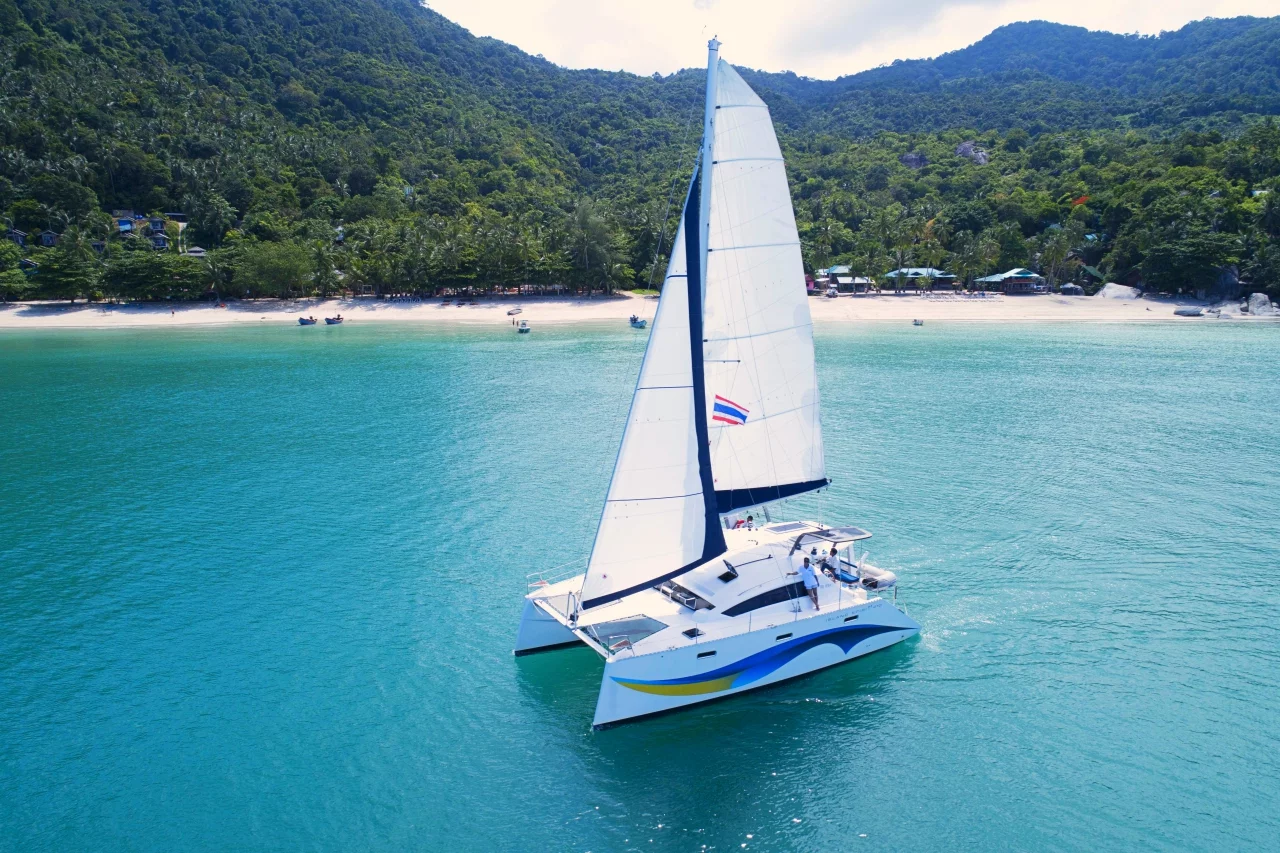 Island Spirit 410 (Gauthai)  - 0