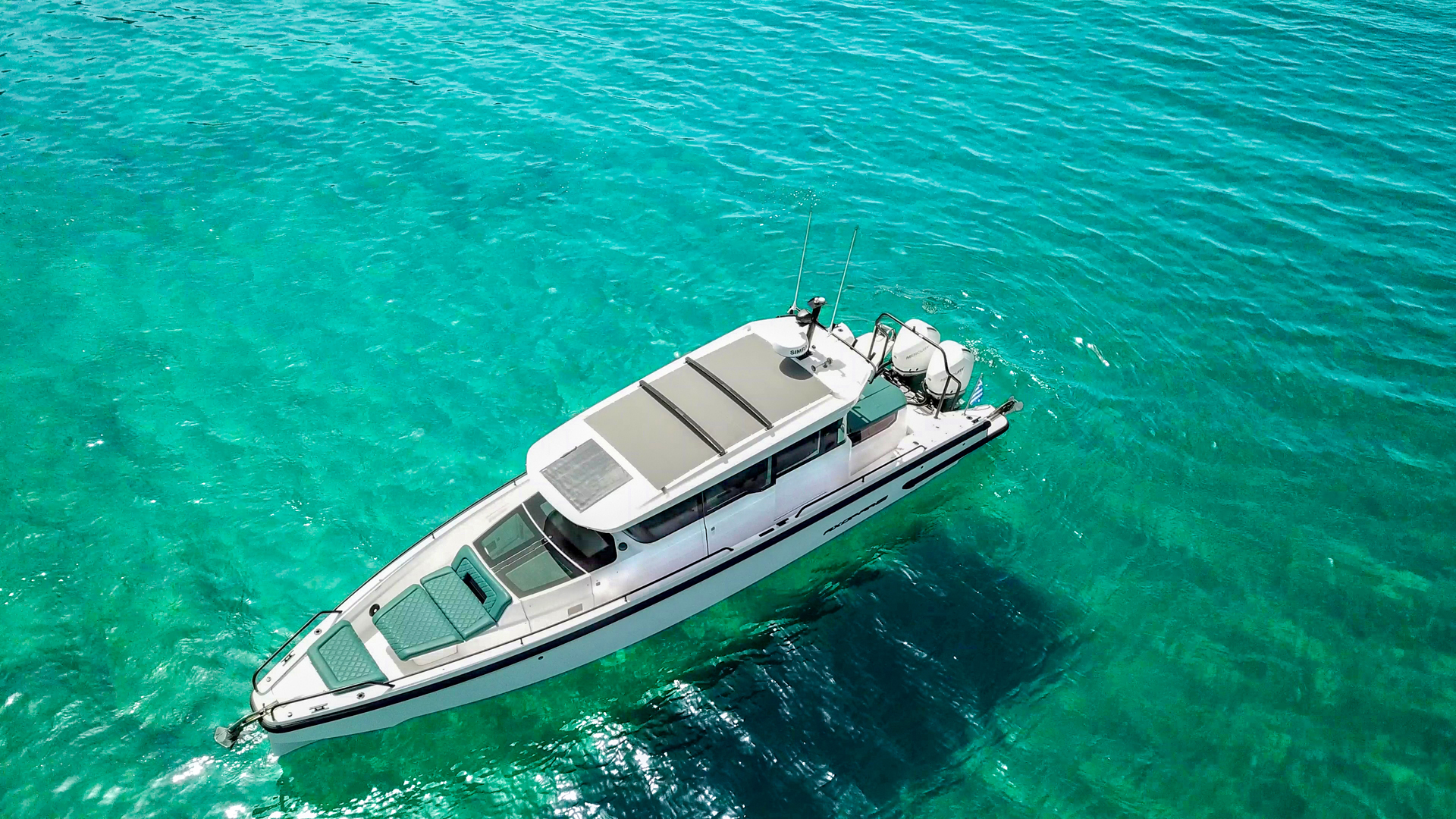 Photo #4 - Axopar 37 XC Cross Cabin (Dionne) in Lavrion - 61479
