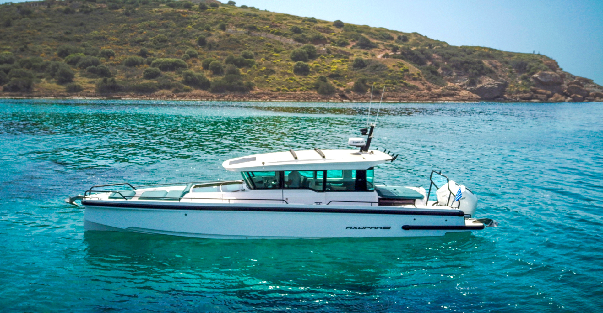 Photo #6 - Axopar 37 XC Cross Cabin (Dionne) in Lavrion - 61479