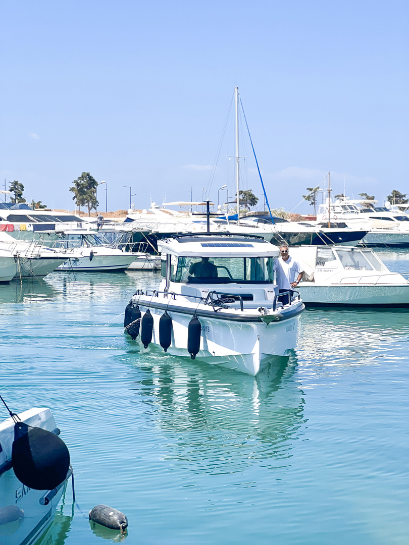 Photo #6 - Axopar 37 XC Cross Cabin (Popeye) in Anavyssos - 61483