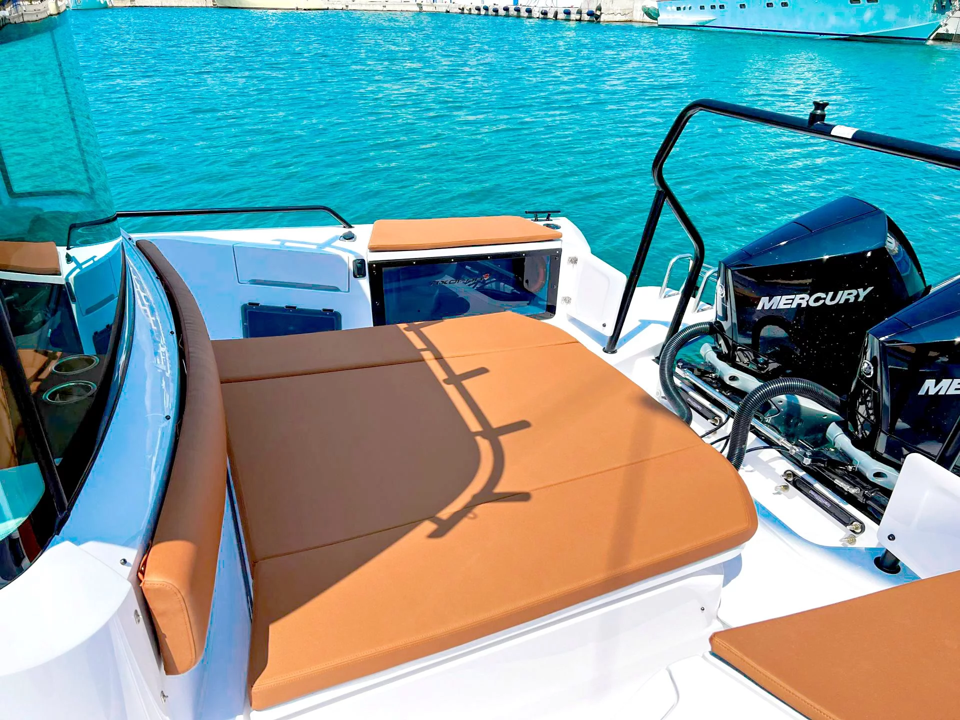 Axopar 37 XC Cross Cabin (Kaizen)  - 7