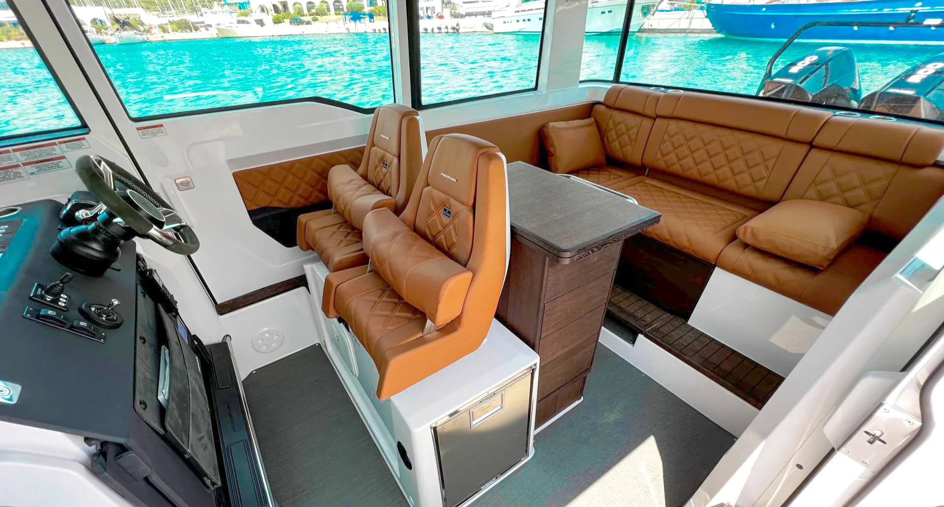 Axopar 37 XC Cross Cabin (Kaizen)  - 8