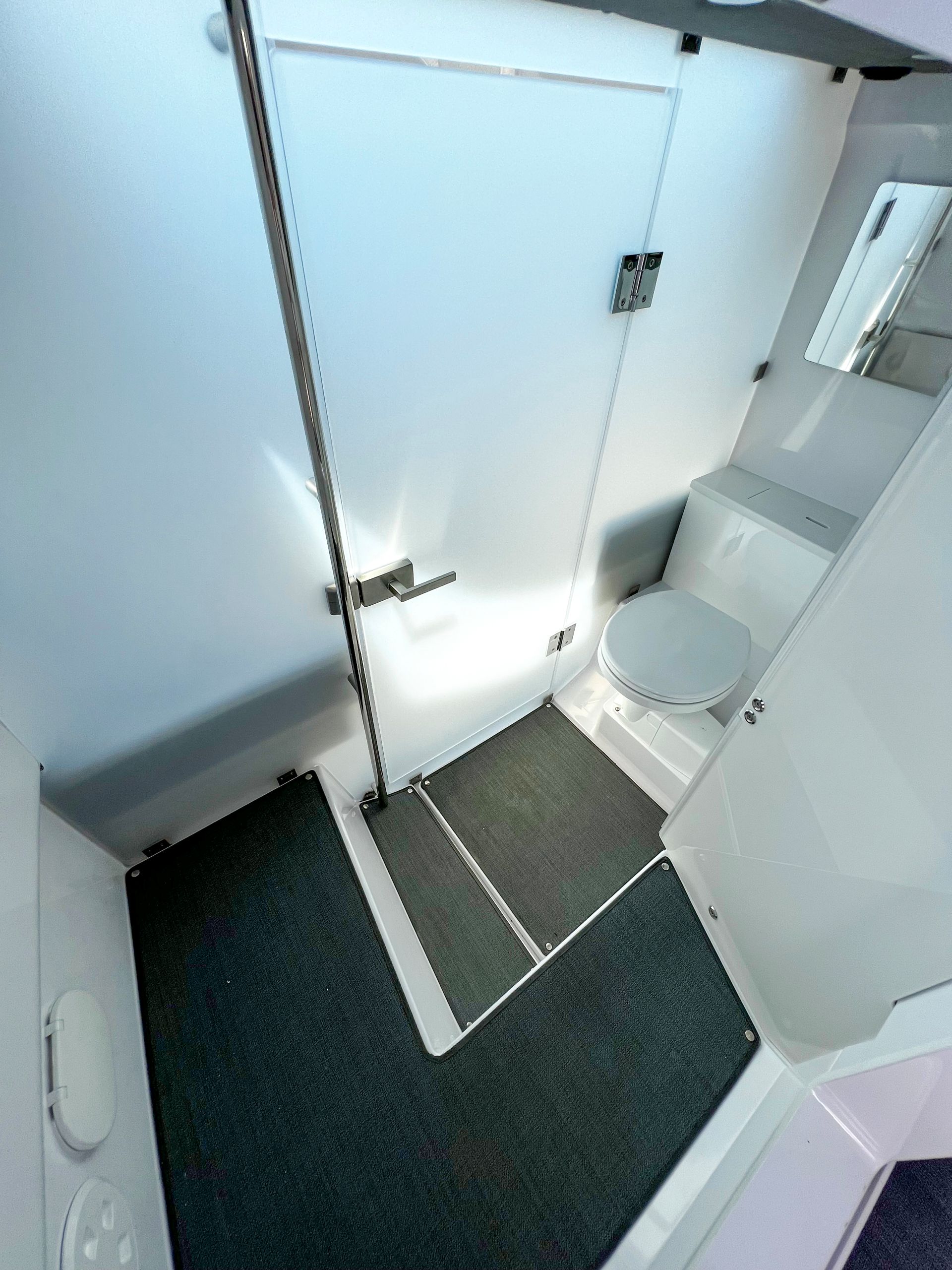 Photo #13 - Axopar 37 XC Cross Cabin (Kaizen) in Creta - 61486
