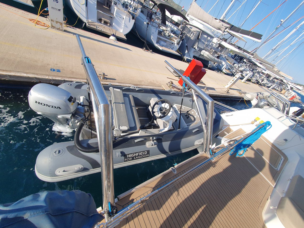 Photo #8 - Lagoon 52 F - 6 + 2 cab. (Madonna of Adriatic) in Split - 61454