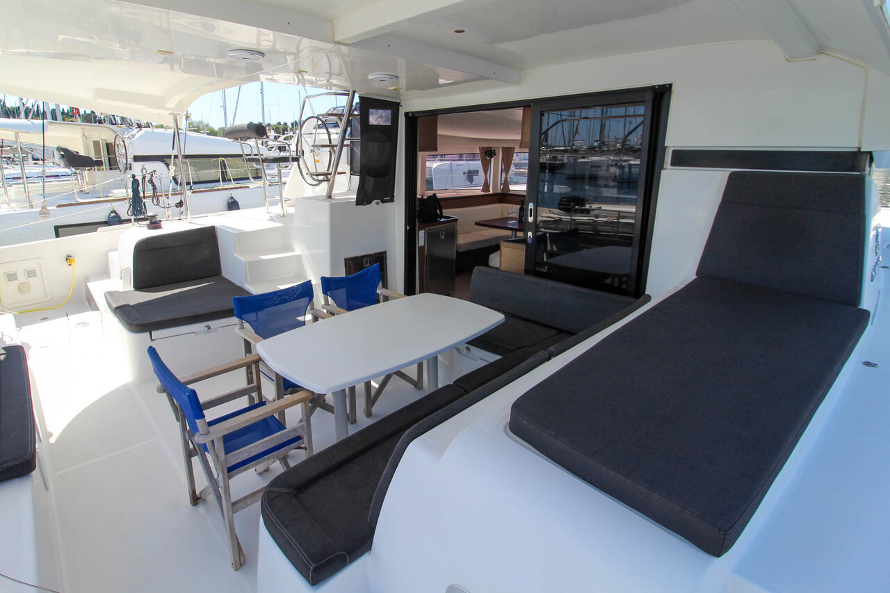 Photo #9 - Lagoon 42 - 4 + 2 cab. (Poppy) en Split - 61459