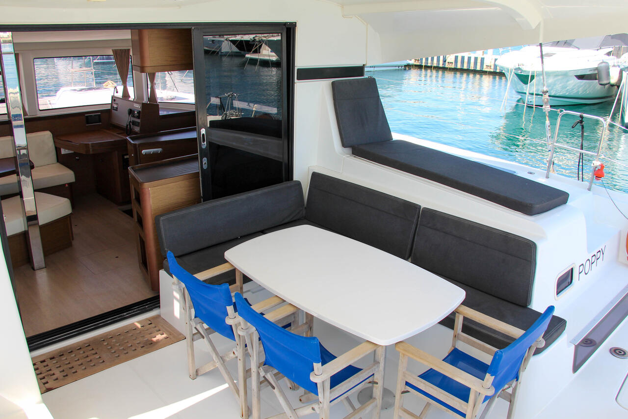 Photo #10 - Lagoon 42 - 4 + 2 cab. (Poppy) en Split - 61459