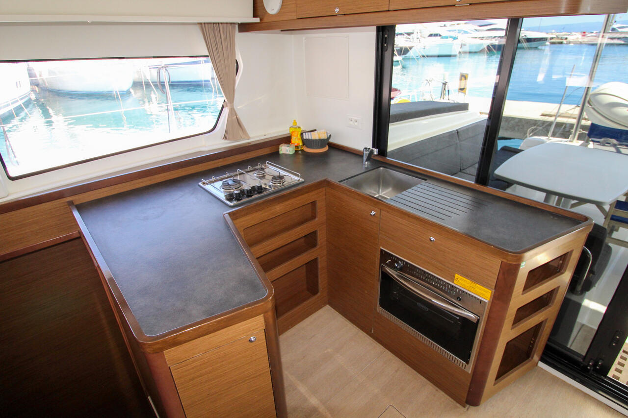 Photo #14 - Lagoon 42 - 4 + 2 cab. (Poppy) en Split - 61459