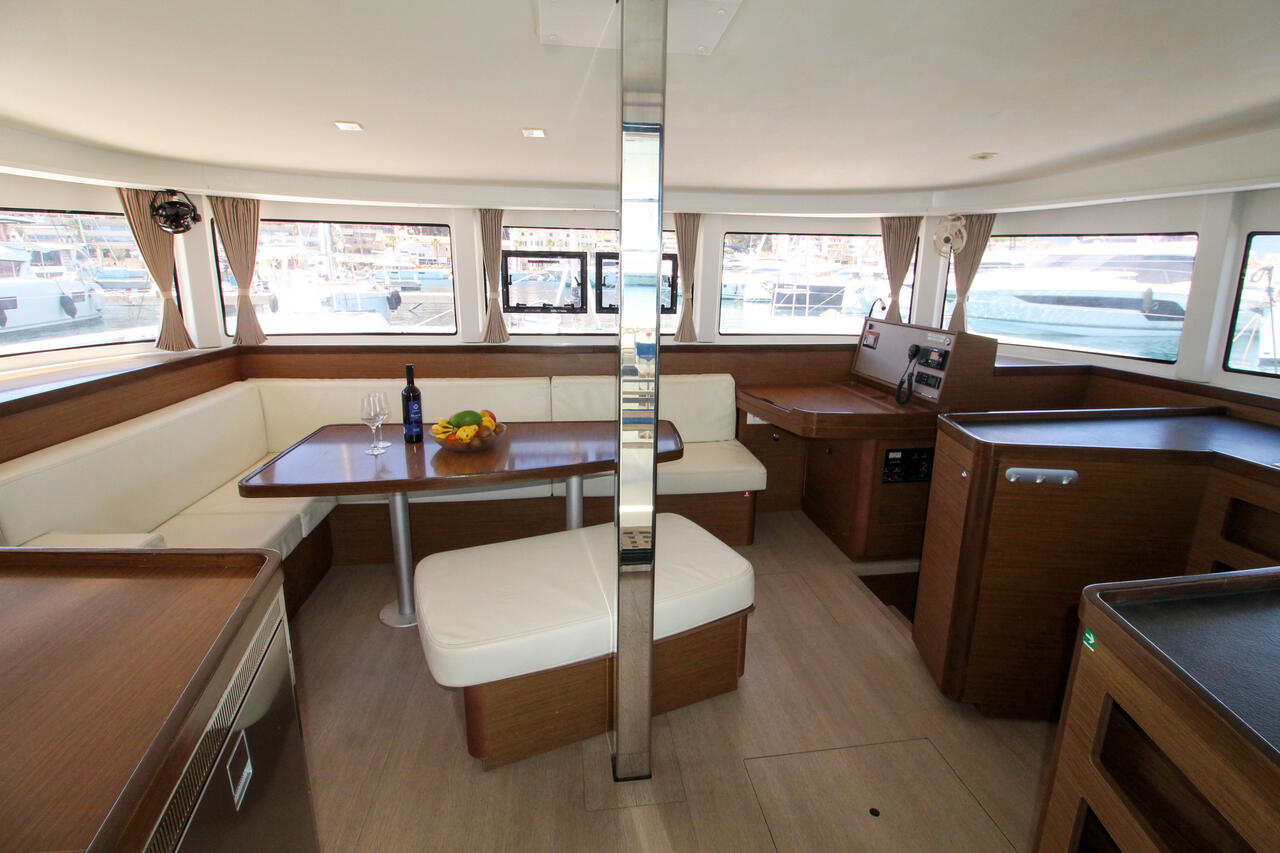 Photo #17 - Lagoon 42 - 4 + 2 cab. (Poppy) en Split - 61459