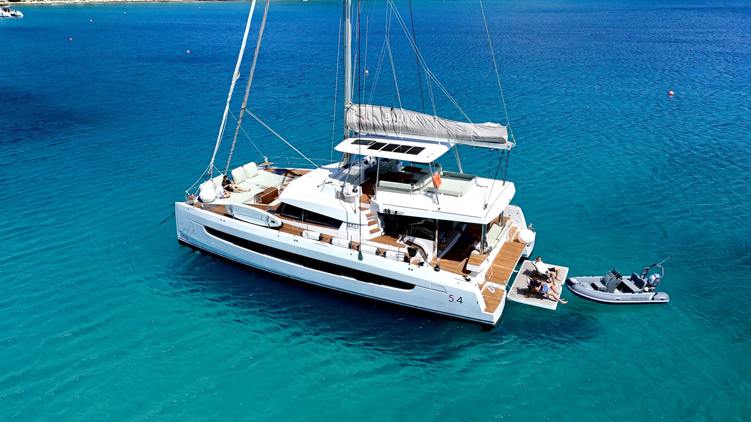 Photo #1 - Bali 5.4 - 5 + 2 cab (Mastermind) in Le Marin - 61519