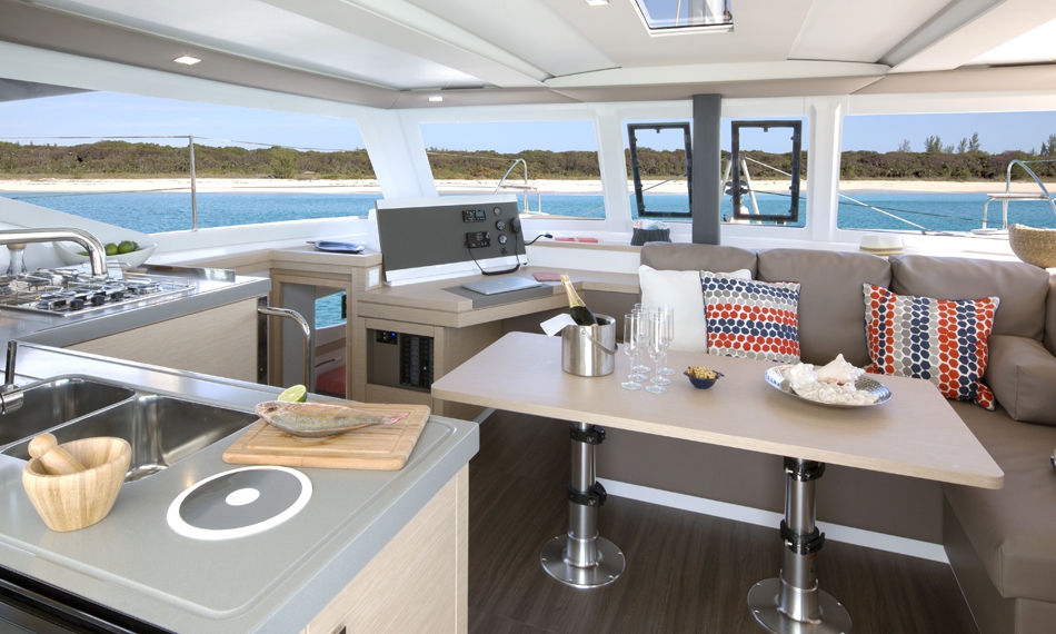 Photo #3 - Fountaine Pajot Lucia 40 - 4 cab. (Ultimo) in Saint Raphael - 61726