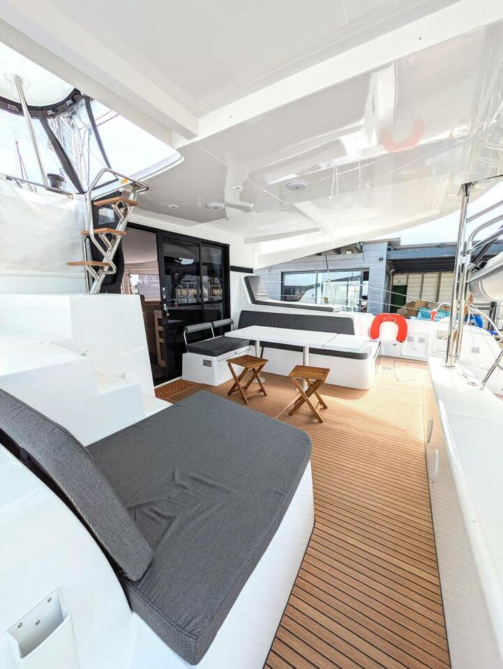 Photo #6 - Lagoon 42 - 4 + 2 cab. (Zannannan) in Mahe - 61523