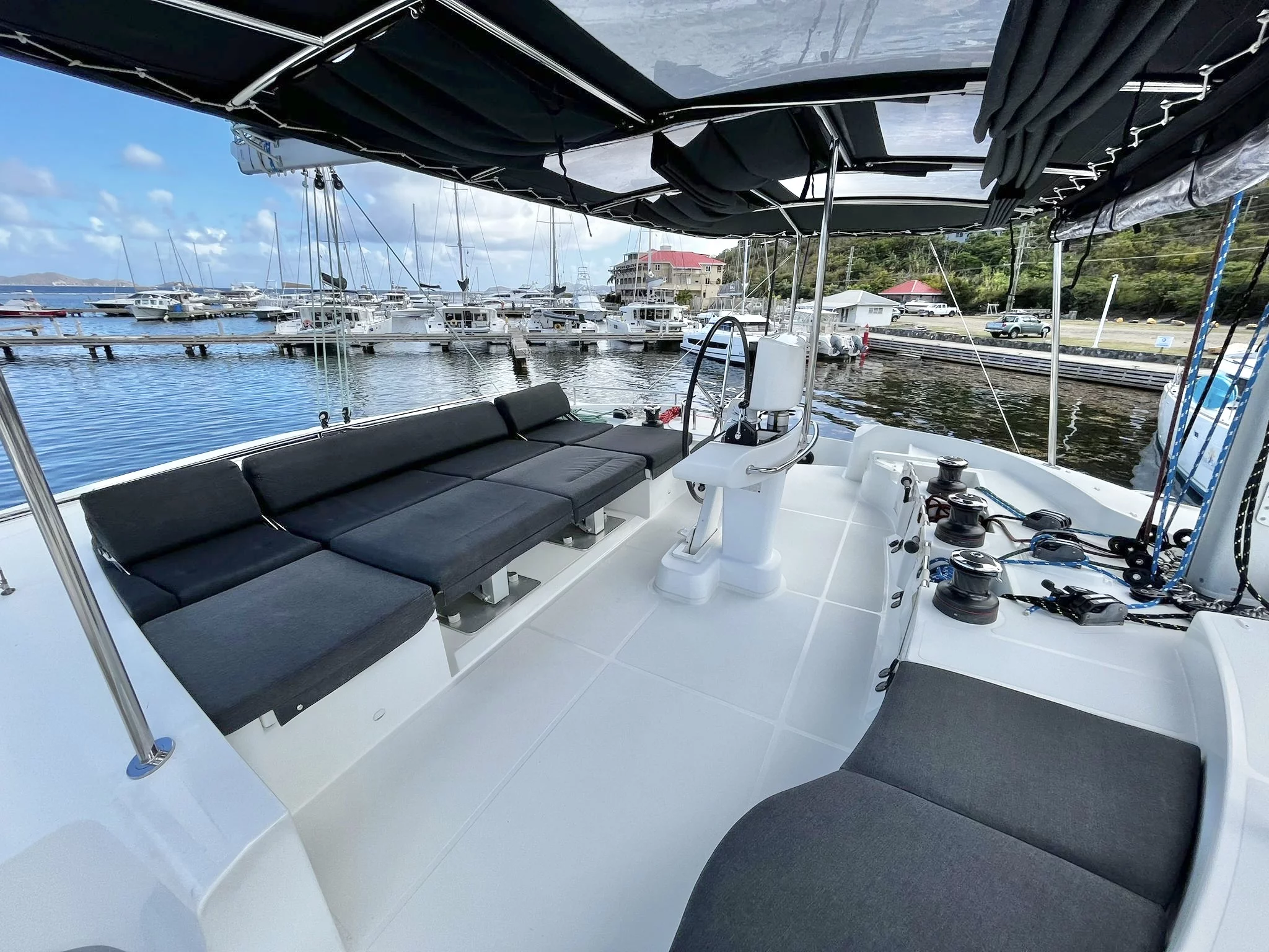 Lagoon 52 - 5 + 1 cab. (Sea Runner II)  - 4