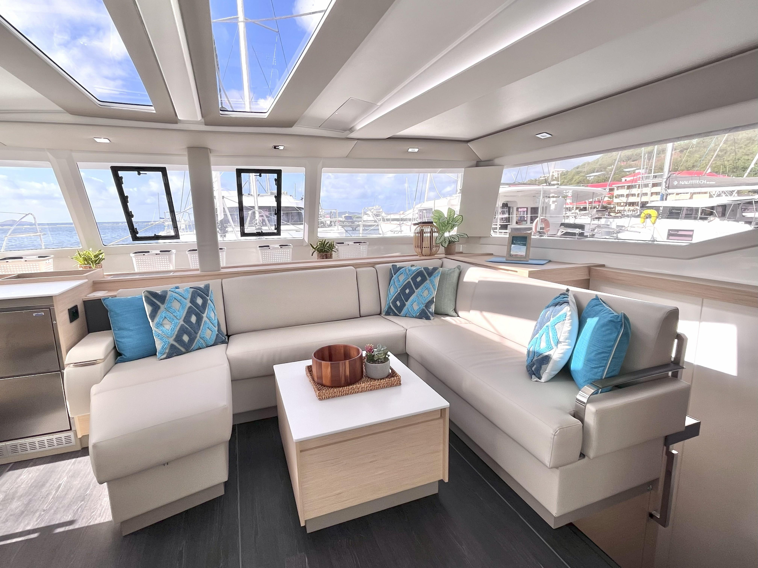 Photo #3 - Fountaine Pajot Tanna 47 - 5 + 1 cab. (Blue Vibes) in Parham Town - 61989
