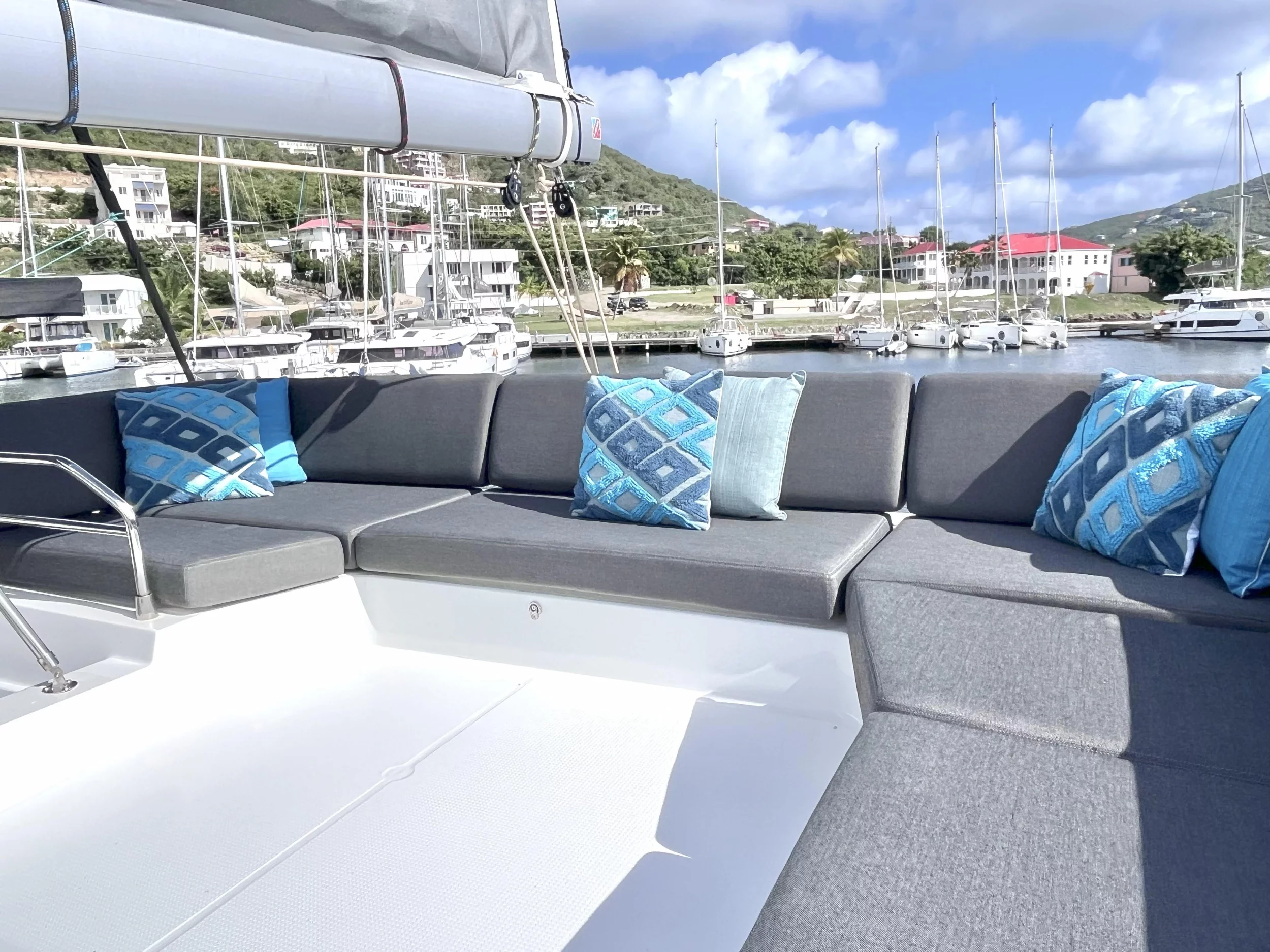 Fountaine Pajot Tanna 47 - 5 + 1 cab. (Blue Vibes)  - 14