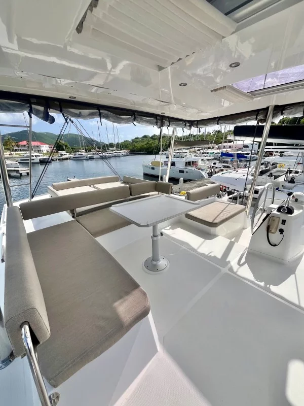 Bali 4.6 - 4 + 1 cab. (Sea Dog)  - 8