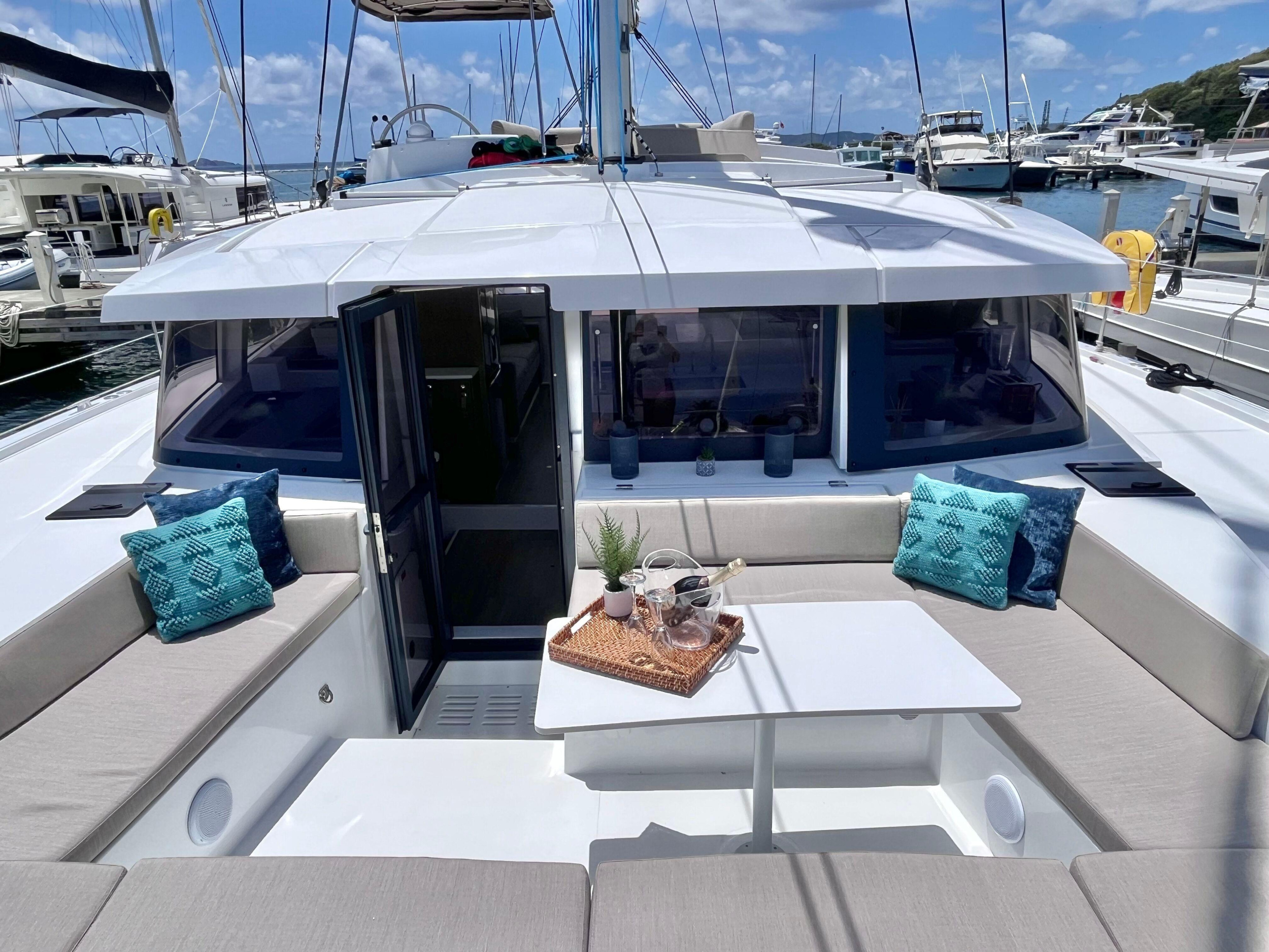 Photo #6 - Bali 4.2 (Hard Deck) in Parham Town - 61999