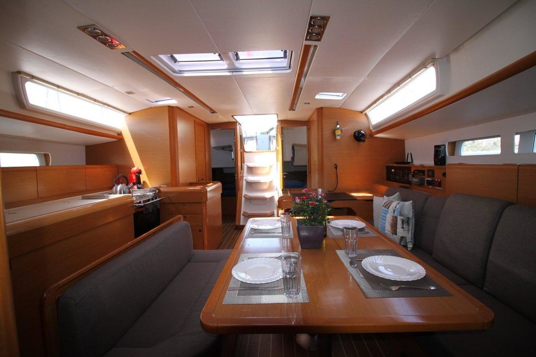 Photo #8 - Sun Odyssey 509 - 5 + 1 cab. (King Of Hearts) in Athen - 43964