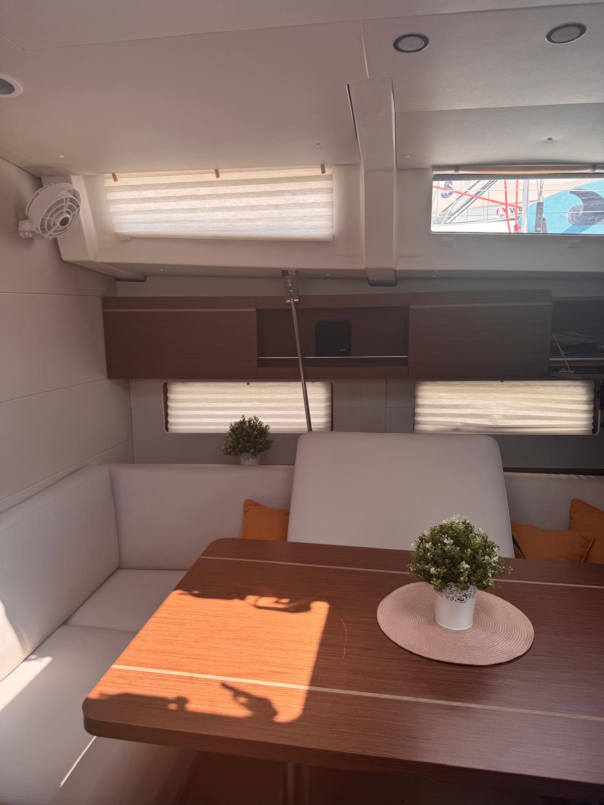 Photo #5 - Oceanis 46.1 (Tria) in Split - 61694