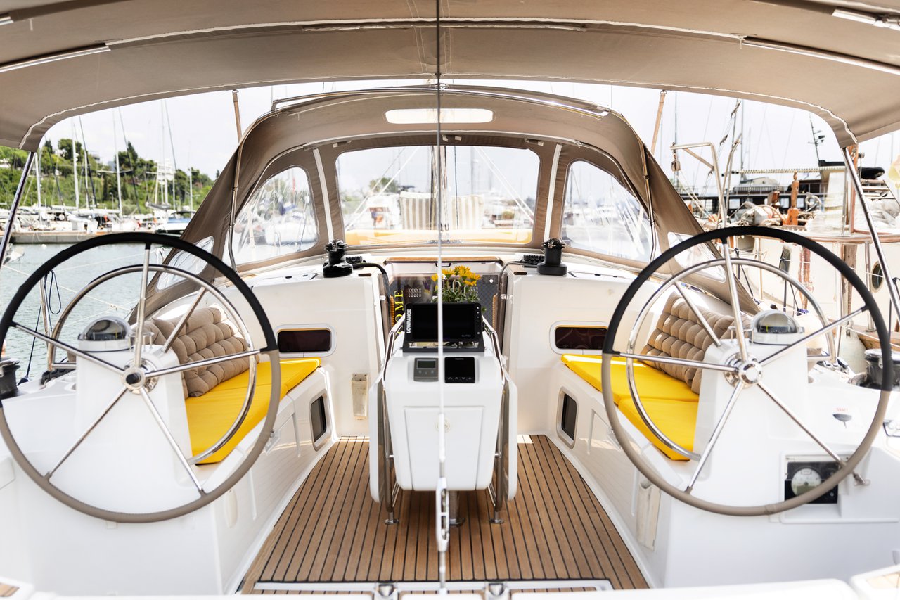 Photo #4 - Sun Odyssey 469 (Lemon) in Preveza - 61748