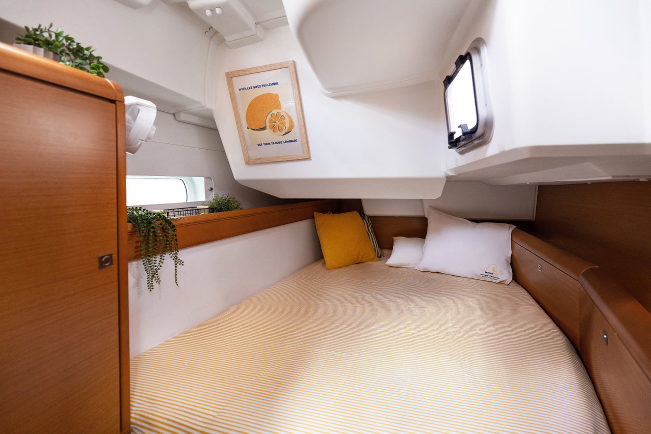 Photo #11 - Sun Odyssey 469 (Lemon) in Preveza - 61748