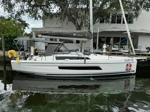 Dufour 37 - 3 cab. (Island Girl)  - 3